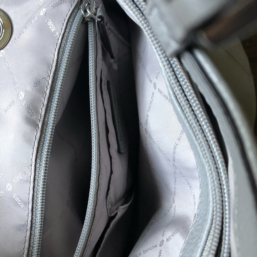 Micheal Kors shoulder tote bag - Picture 7 of 10